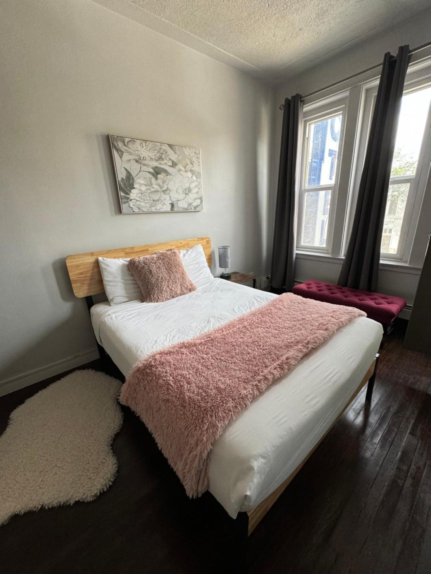 Commercial Hotel Едмънтън Екстериор снимка